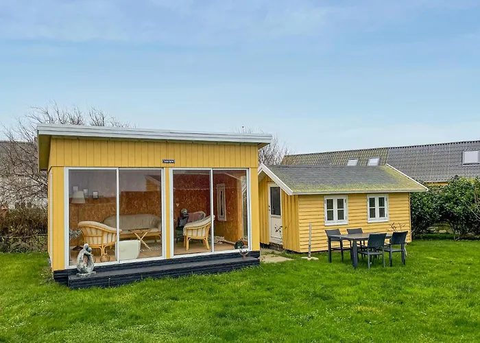 Lovely In With Wifi Holiday home